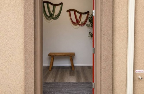 Temecula House | Wonderful 2-bedroom townhome with 2 Car Garage in charming Temecula