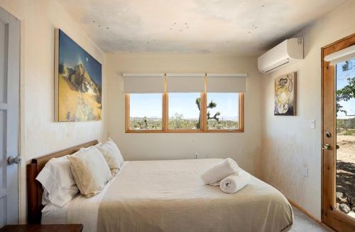 Yucca Valley House | Wonderful Cottage with Barbecue and Gorgeous Desert Views in Yucca Valley, California