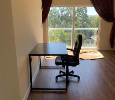 Woodland Hills House | Wounderfull view 2 story home 3rooms1bedroom,living room dining-WIFI