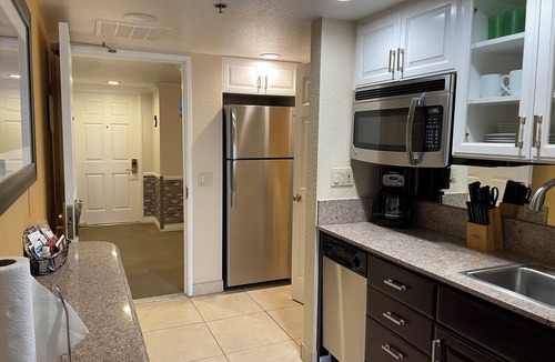 Coronado Condo | Wow! Coronado Beach Resort sleeps 4 w/kitchen, by Hotel Del & ocean FREE Parking