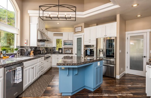 Coarsegold House | Yosemite Pond Estate - Private Lake, Hot Tub, Game Room & Views, Sleeps 10