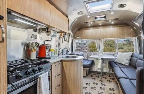 Coarsegold RV Rental | Yosemite's Best Glamping Airstream Experience! Great View!