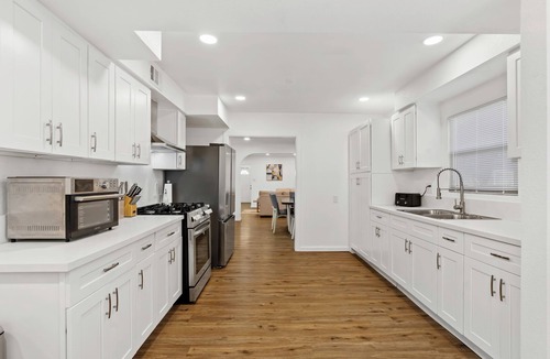 Oildale House | Your Home Away From Home in Bakersfield”
