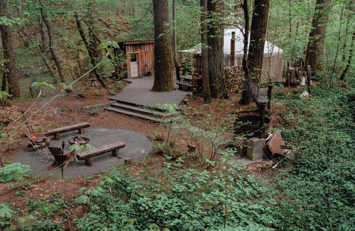 Nevada City Cabin | Your private Yurt in the woods -2 miles to town!