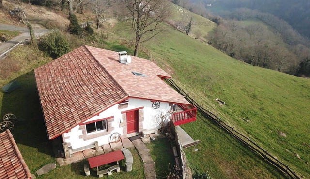 2 bedroom nice home in Bidarray in Bidarray