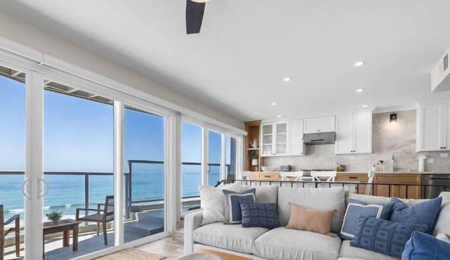 2 bedroom Rio Del Mar Apt - Stunning Ocean Views
