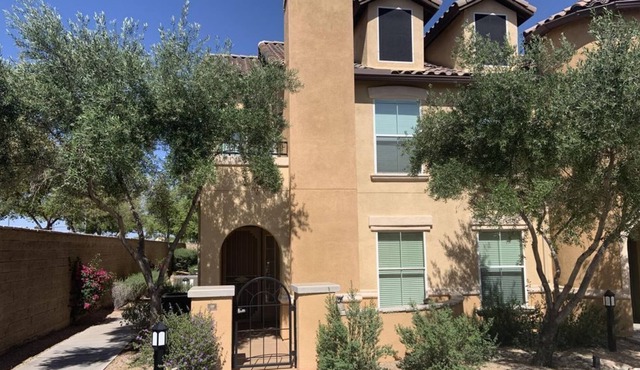 2 Bedroom Townhome 88146 by Houzlet