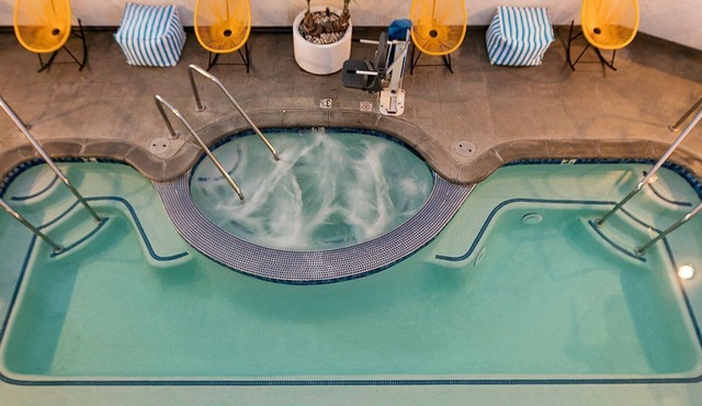 2 Boulevard Mega King Suite at The Kinney Venice Beach!
