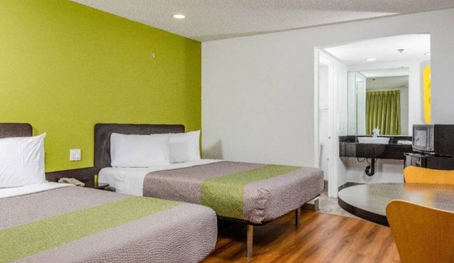 2 Queen Beds|Nsmk, Micfridge