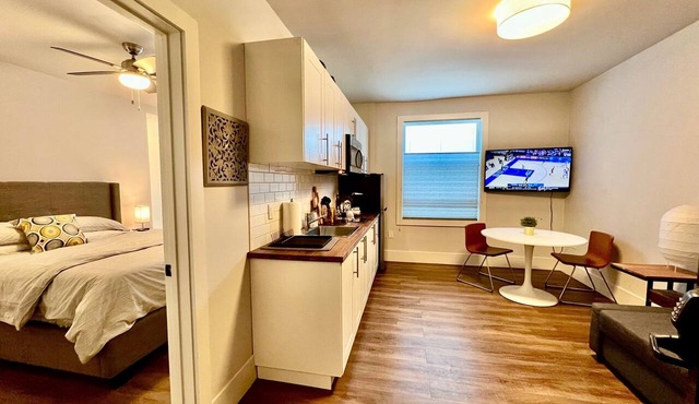 210-Trendy 1 Bedroom Apt in Downtown San Jose