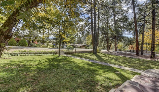 3 bathrooms! Walk to Dwntwn!