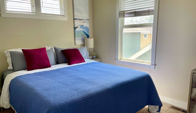 3 bed/2.5 bath Craftman Summer Getaway
