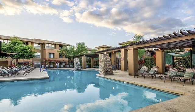 3-bedroom 5-Star Resort in Grayhawk, North Scottsdale w pool & mountain views