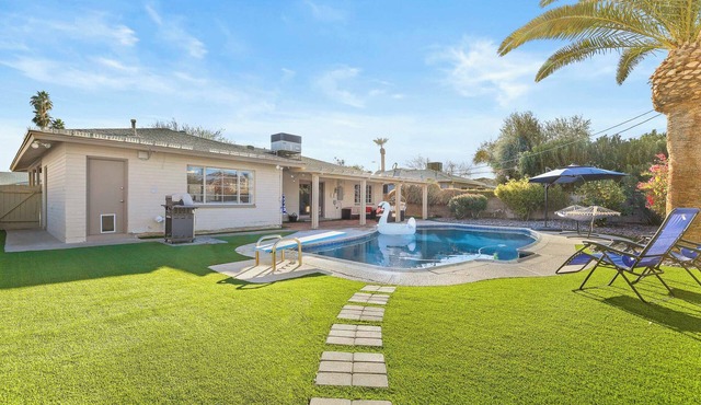 < 3 Mi to Old Town! Scottsdale Home w/Pool