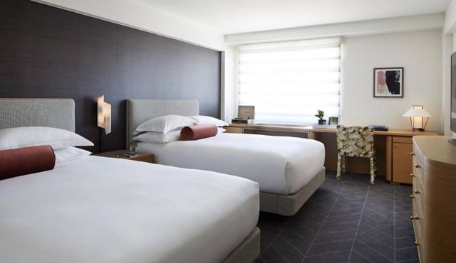 3 Units | Near Pier 39 & Coit Tower | Evening Wine & Vinyl