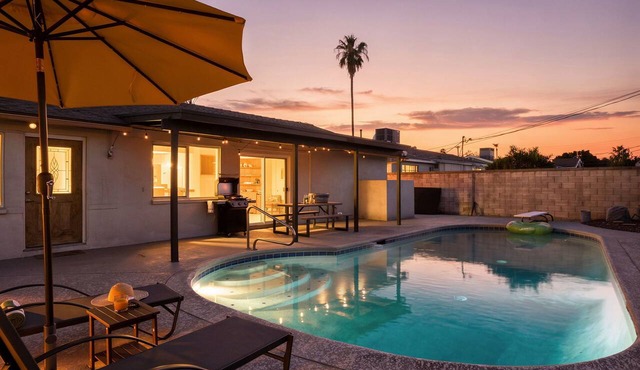 3mi to Old Town Scottsdale Game Area Pool BBQ