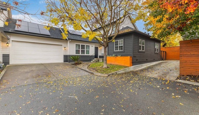 4 BR with pool & movie room Near Downtown, SMART Train & Hospitals