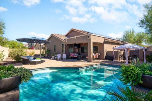 4BR Estrella Mountain Retreat w Heated Pool