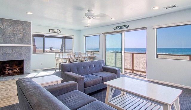 A magnificent view awaits you as you enter.this upper unit is one-of-a-kind!