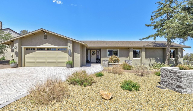 Adventure Awaits! Family-Friendly 3BR/2BA Near Hiking & Historic Prescott