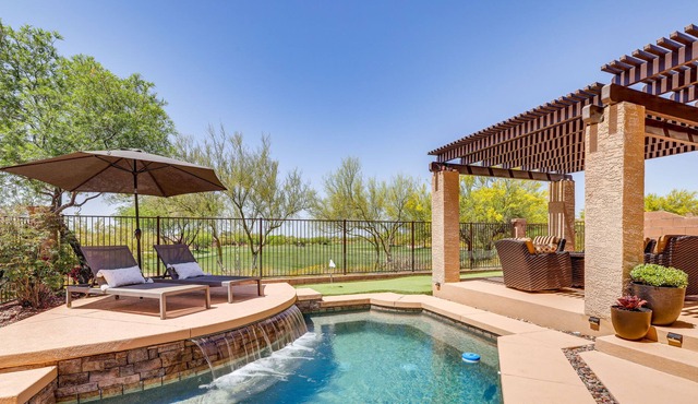 Anthem Gem w/ Pool, Putting Green & Fire Pit