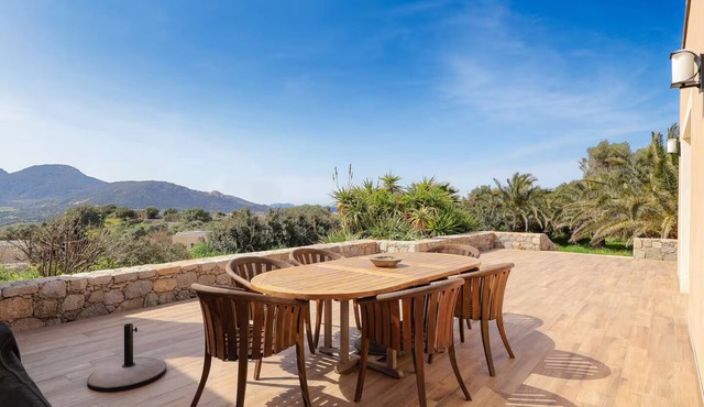 Architect villa between sea and mountain in Corbara