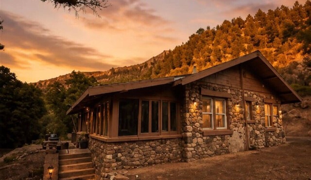 Ash Creek Canyon Mining Cabin