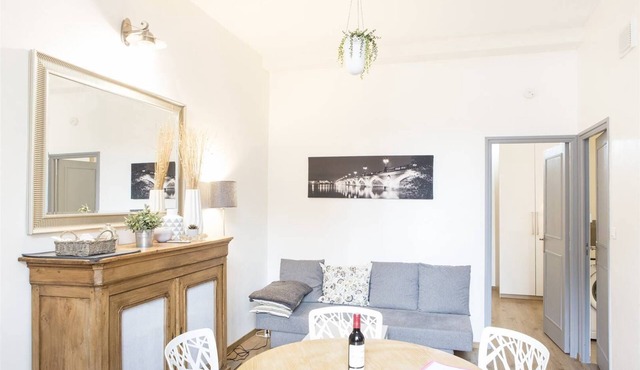 Augustins, nice apartment with parking at 300 meters in the city center