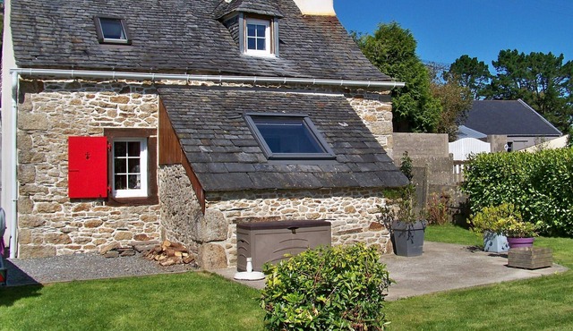 Authentic Breton penty in the heart of the Monts d'Arrée