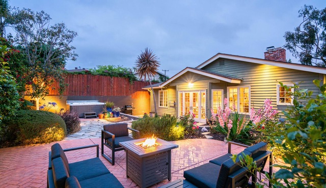 Bay Skyline | Hot Tub + Fire Pit | Point Loma