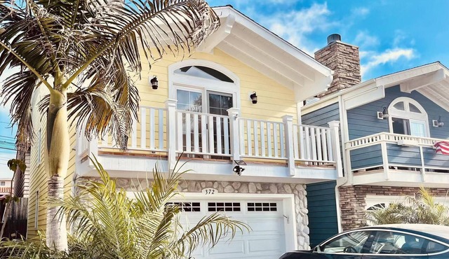 Beautiful 3bd,3 bt home, minutes from the beach