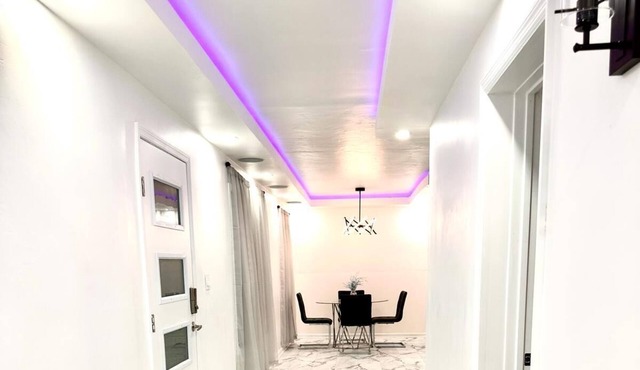 Beautiful, Comfortable, Safe and Quiet place, Only 11 Min from the airport