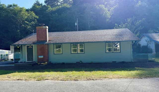 Beautiful Cottage in the Heart of the Redwoods