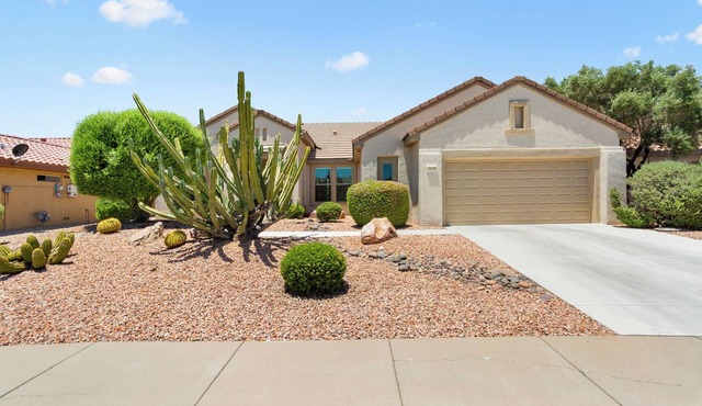 BEAUTIFUL never before seen golf course home in "THE GRAND"