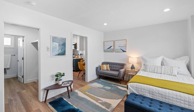 Beautiful Studio in Mar Vista near huge park and Trader Joe's!