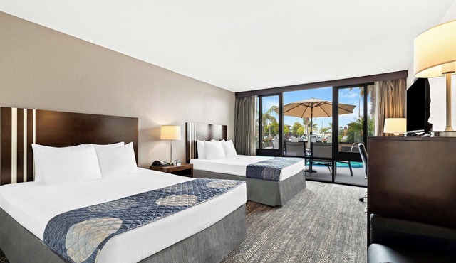 Best Western Yacht Harbor Hotel
