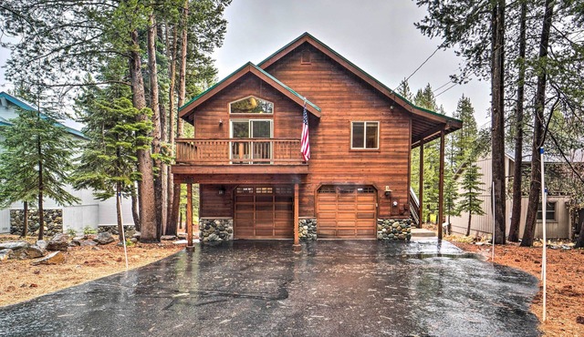 Bikes, Grill & Views: Luxe Truckee Cabin!