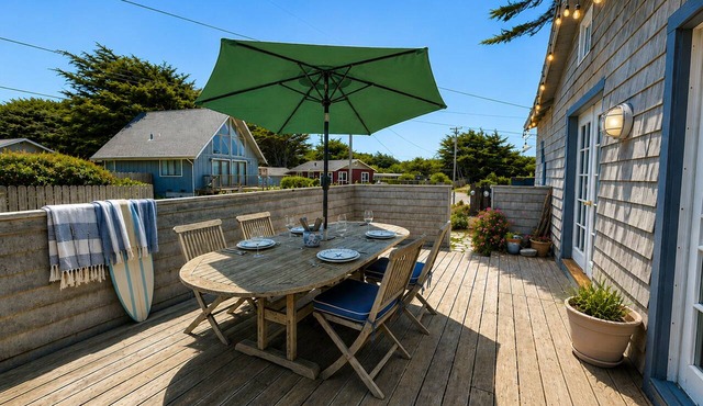 Bodega Bay~Beach Retreat~Easy Walk to Sand-Surf-Fun–Fisherman’s Cottage
