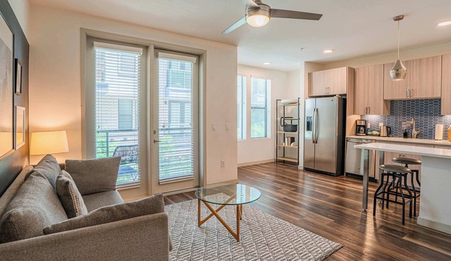 Boulevard Stays Modern Roosevelt Row Suite 1BR Pool, Gym 4