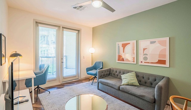 Boulevard Stays Modern Roosevelt Row Suite 2BR Pool, Gym 6