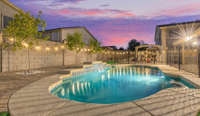 Cactus House: 5BR Family Fun Hub
