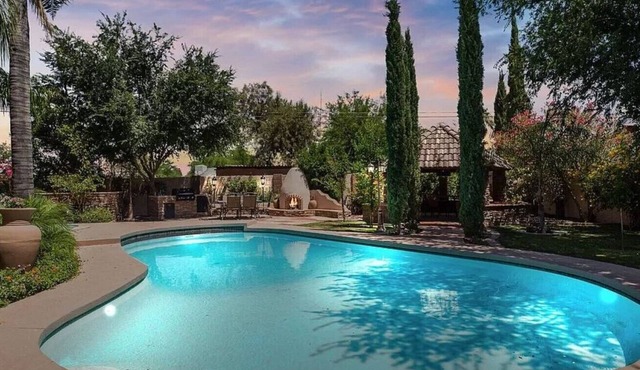 Calm Desert Oasis, Heated Pool, Game Room