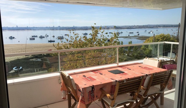 CaraÏbes* apartment with south-facing terrace overlooking the Arcachon basin
