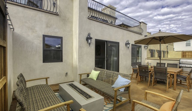 Casa Blanca 4Bdrm Beach Home Steps from Beach, Golf & Wine