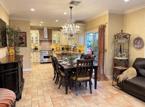 CASA LUX MONICA Prime Santa Monica Luxury Home ONE-OF-A-KIND