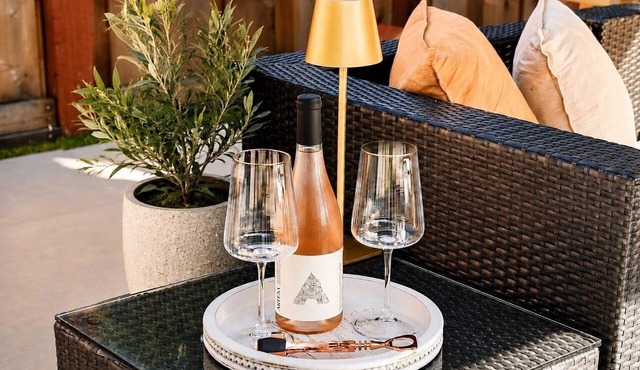 Casa Solara: Modern Luxury. Spa. Fire Pit - Minutes to Downtown Napa