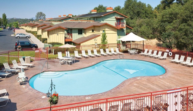 Charming 2-bedroom Queen in Angels Camp