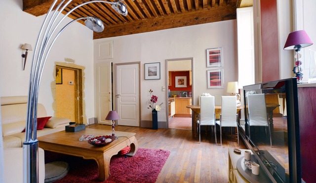 Charming accommodation, 2 bedrooms, 80m2, in Cordeliers in Lyon