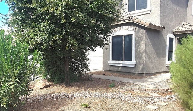 Charming quiet 4-bedroom near restaurants in San Tan Valley AZ