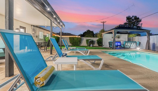 Charming Scottsdale Retreat with Free Heated Pool - 5 Minutes from Old Town